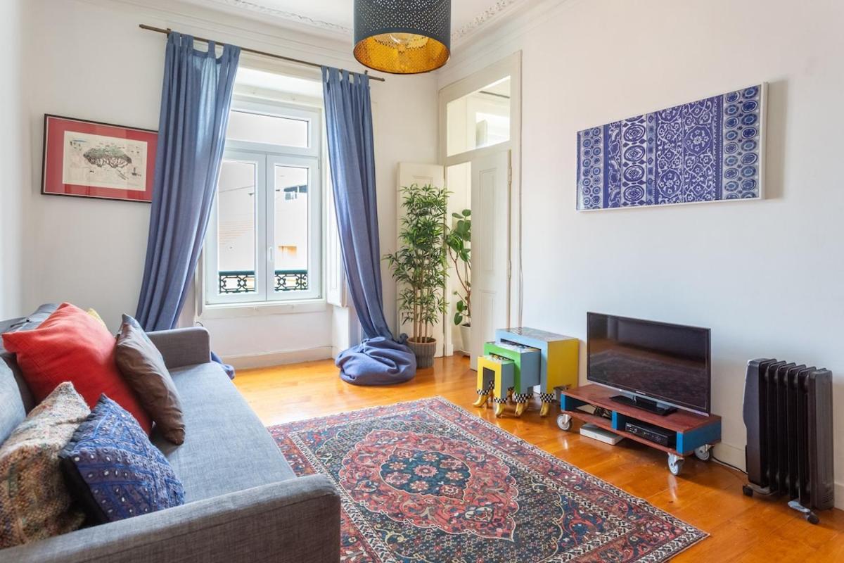ליסבון Bright 2 Bedroom Apt 100M From Av. Liberdade מראה חיצוני תמונה