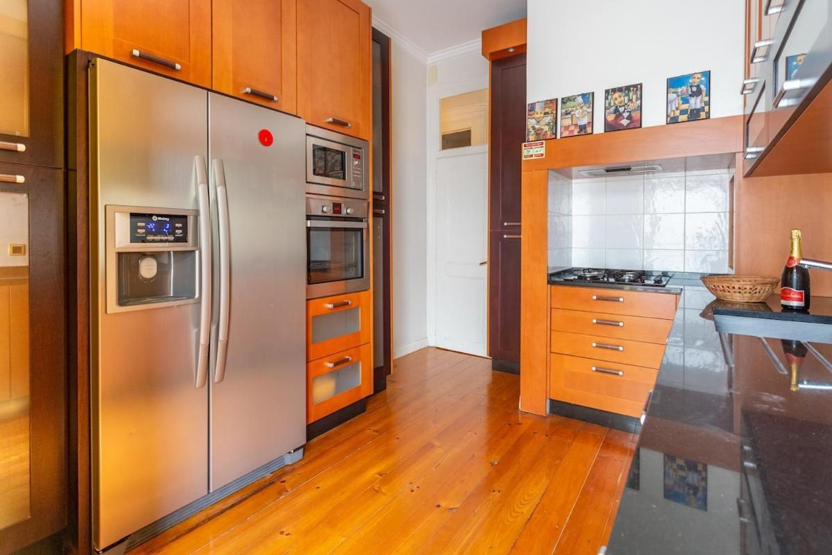 ליסבון Bright 2 Bedroom Apt 100M From Av. Liberdade מראה חיצוני תמונה
