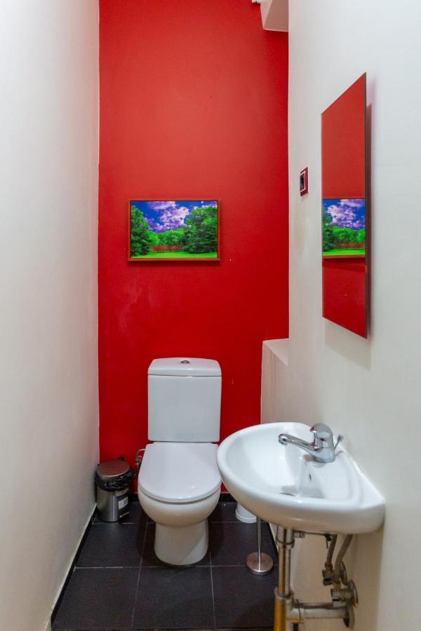 ליסבון Bright 2 Bedroom Apt 100M From Av. Liberdade מראה חיצוני תמונה